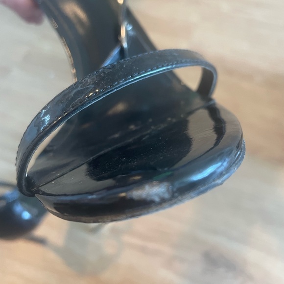 Stuart Weitzman - Picture 7 of 8